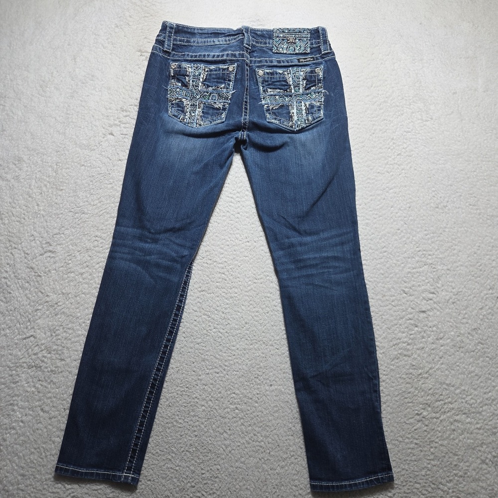 Miss Me Mid Rise Skinny Jeans Dark Wash Embroidered Rhinestone Size 30 - Picture 6 of 7